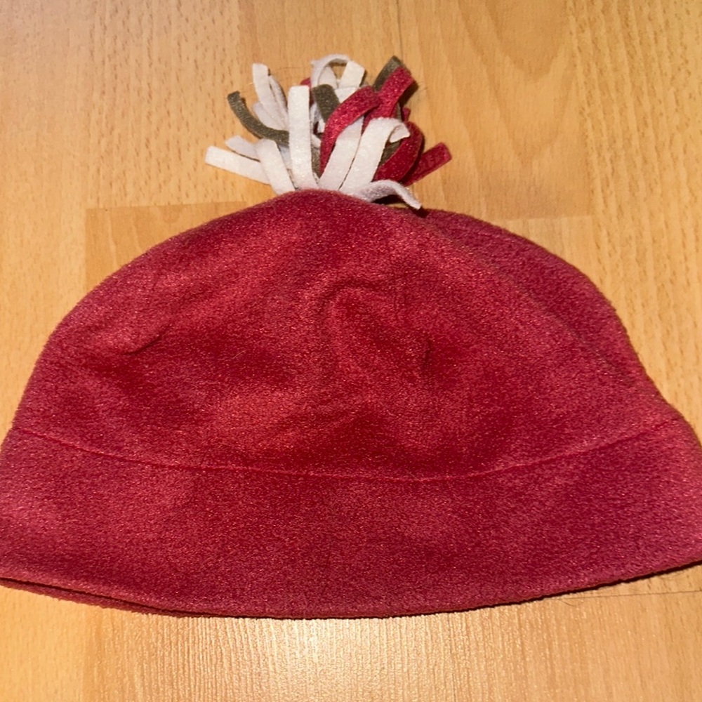 Boys winter hat possibly size 4-6yr